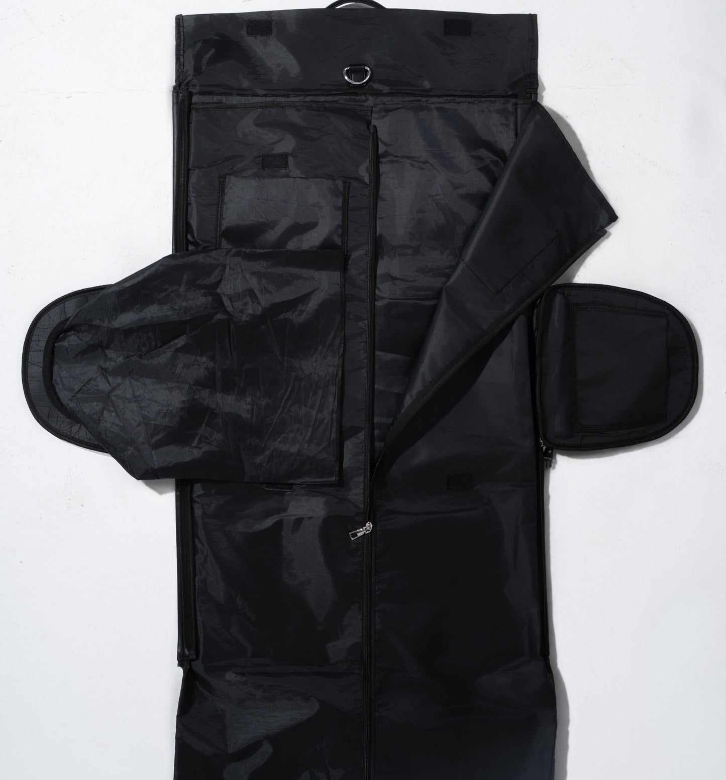 The duffle in classic black